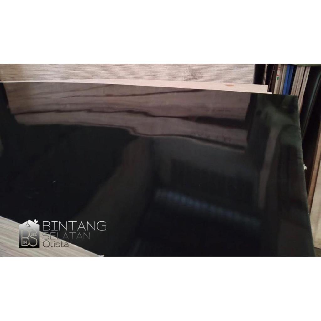 TRIPLEK MELAMIN 3mm KILAP HITAM BLACK GLOSSY