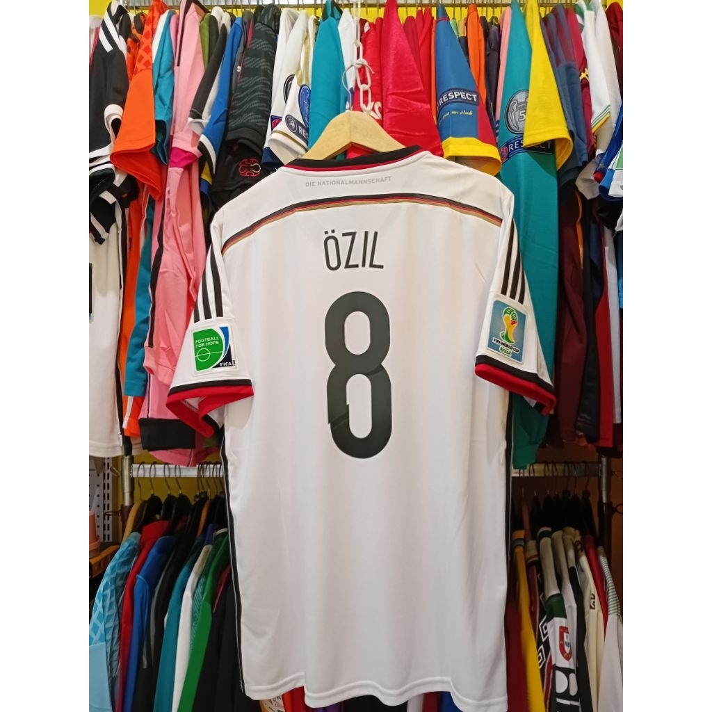 JERSEY BOLA RETRO GO GER 2014 OZIL 8