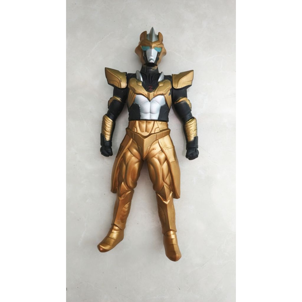 mainan ultraman tartarus figure 23cm bekas seperti baru