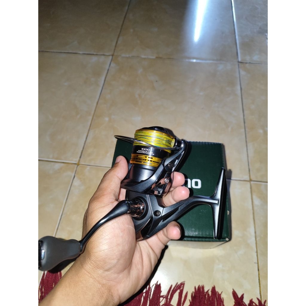 Shimano Sahara 1000 second