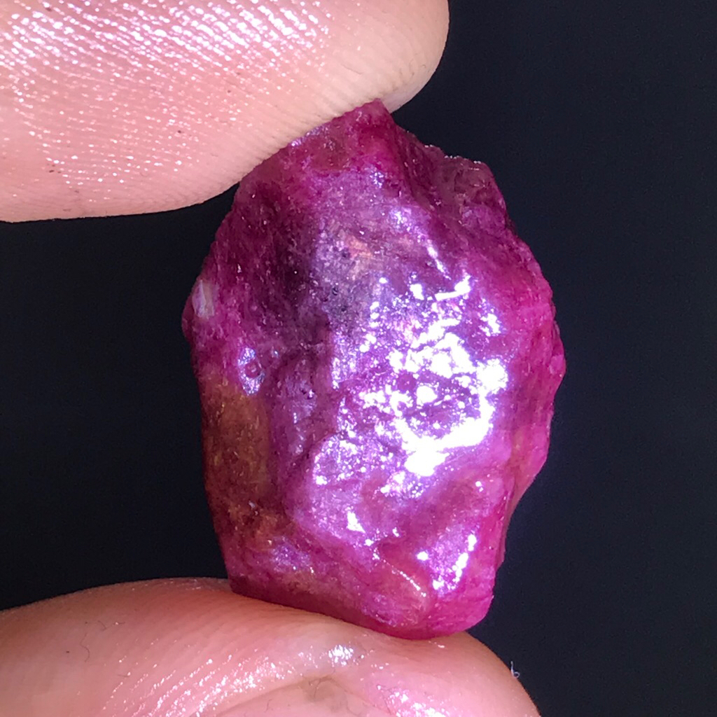 BAHAN RUBY PIGEON BLOOD STAR DIM 23 X 15 X 9 MM