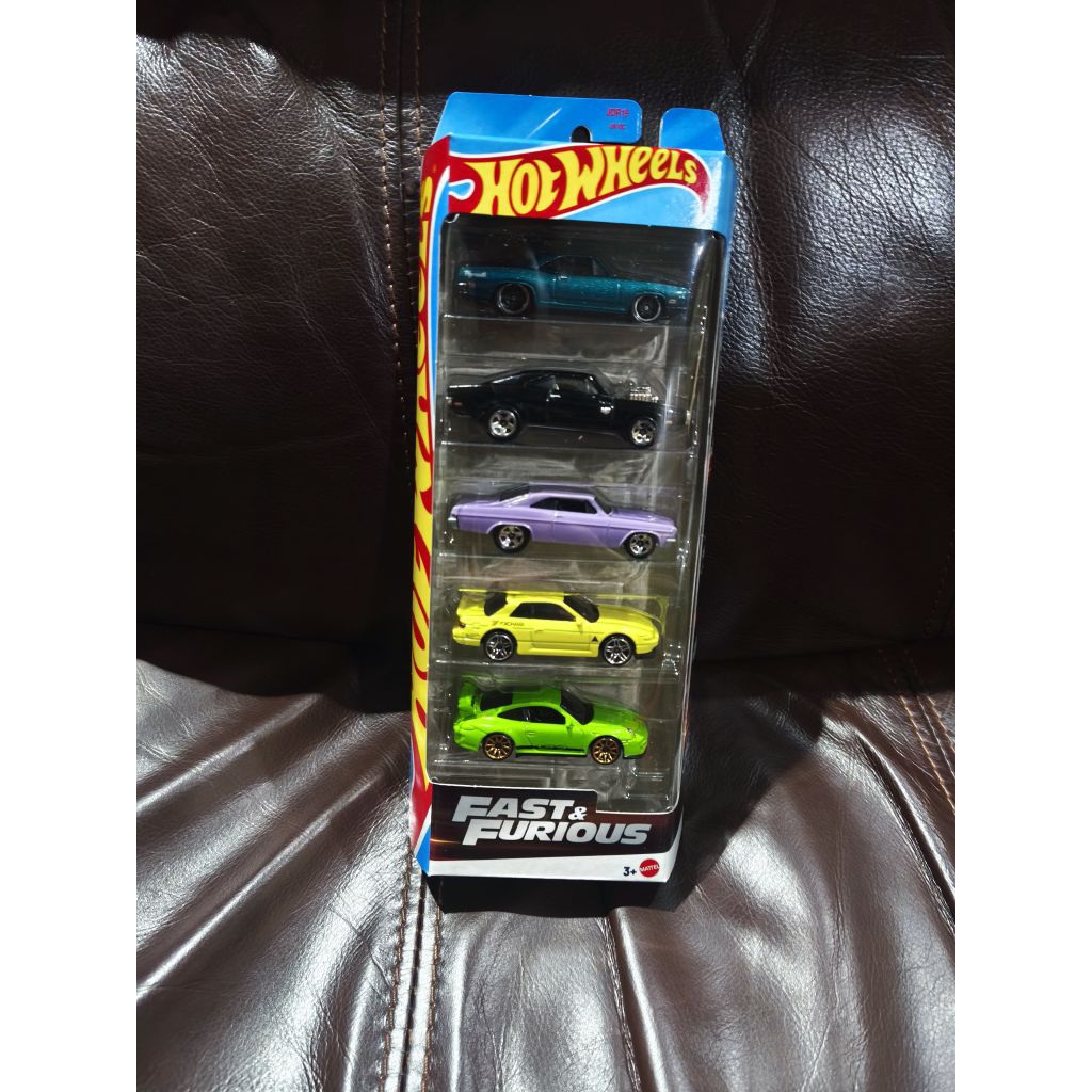 Hot Wheels Fast & Furious 5 Pack Porsche 911 GT3 RS Hijau Nissan Silvia S13 Dom 70 Dodge Charger RT 