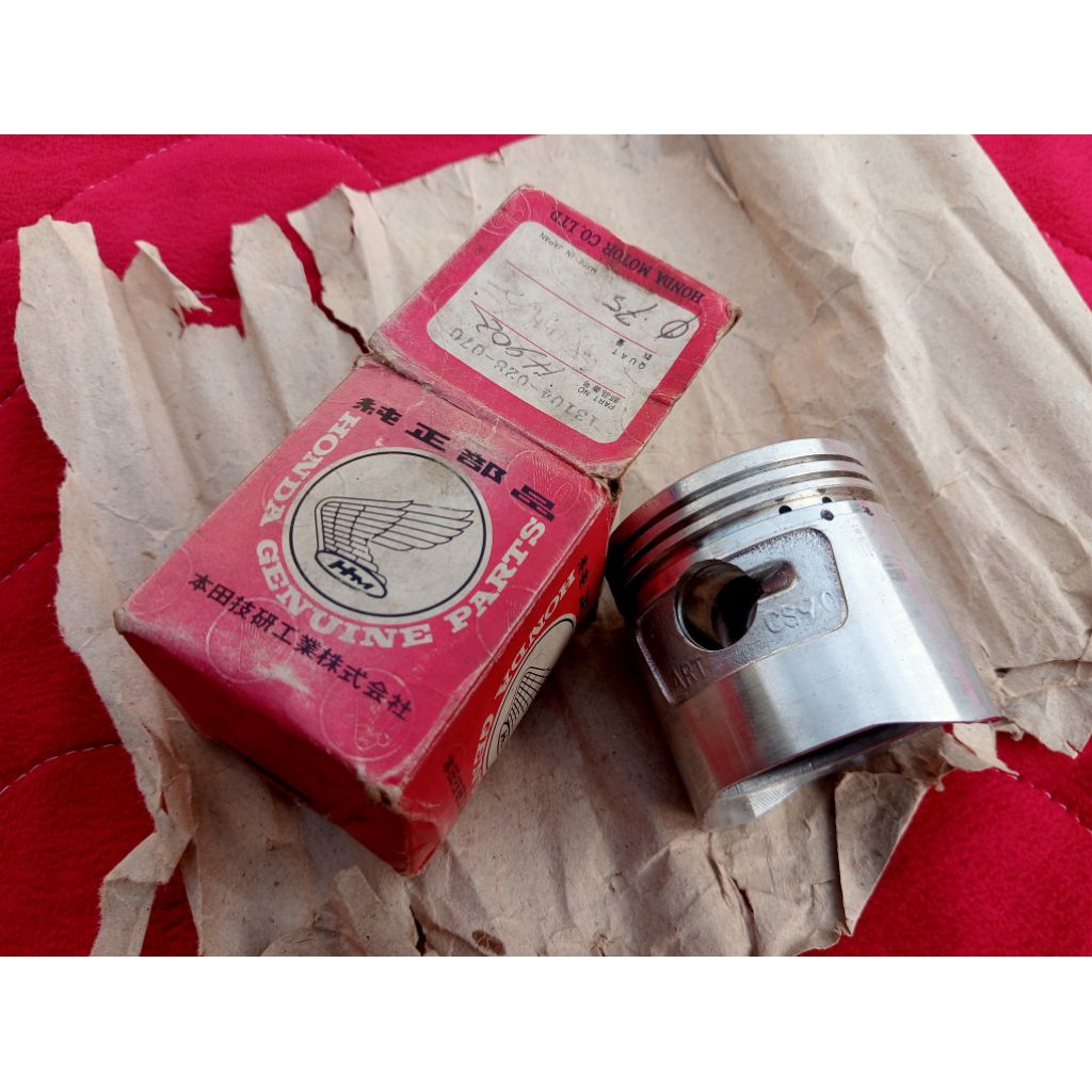PISTON S 90 S90 Z C90 CD 90 CL 90 CT 90 ORIGINAL