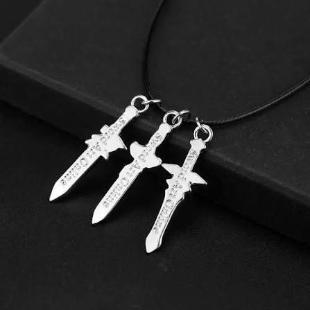 Kalung Titanium Pria Wanita Liontin Pedang Anti Karat