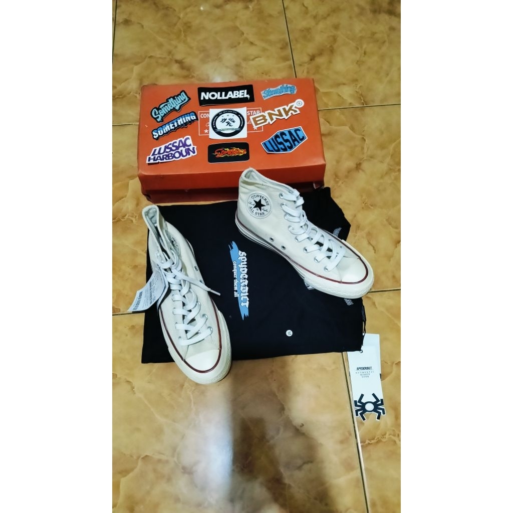 sepatu converse putih