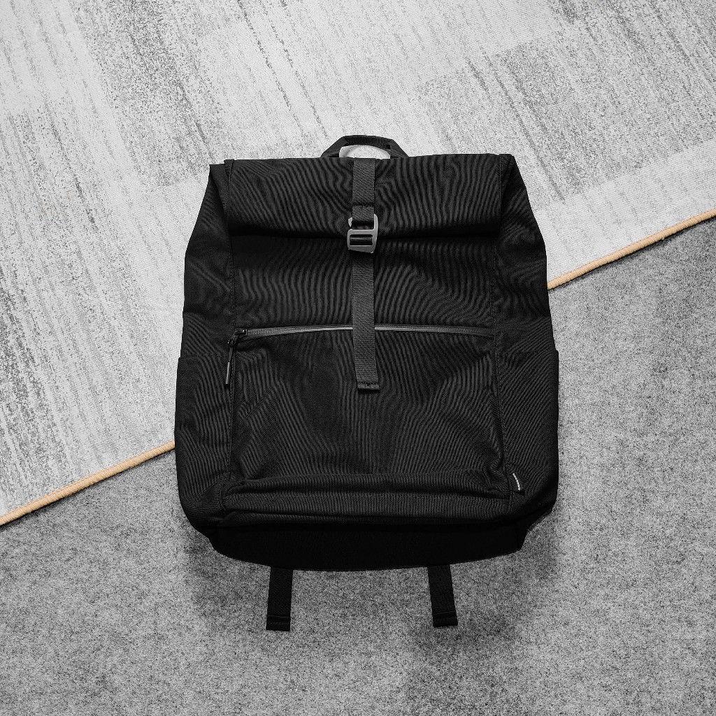 Uniqlo Roll Top Backpack Bag Tas Ransel Punggung