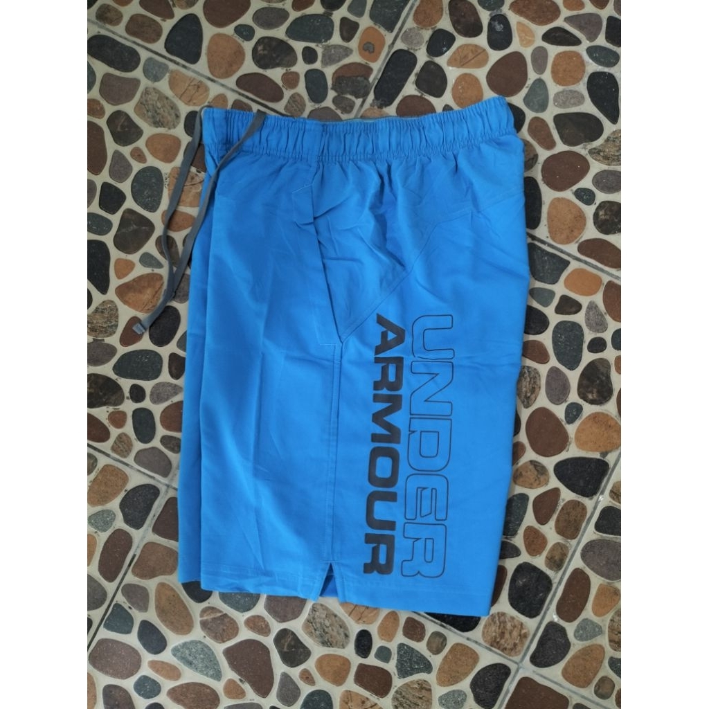 Under Armour Short pant celana pendek olahraga