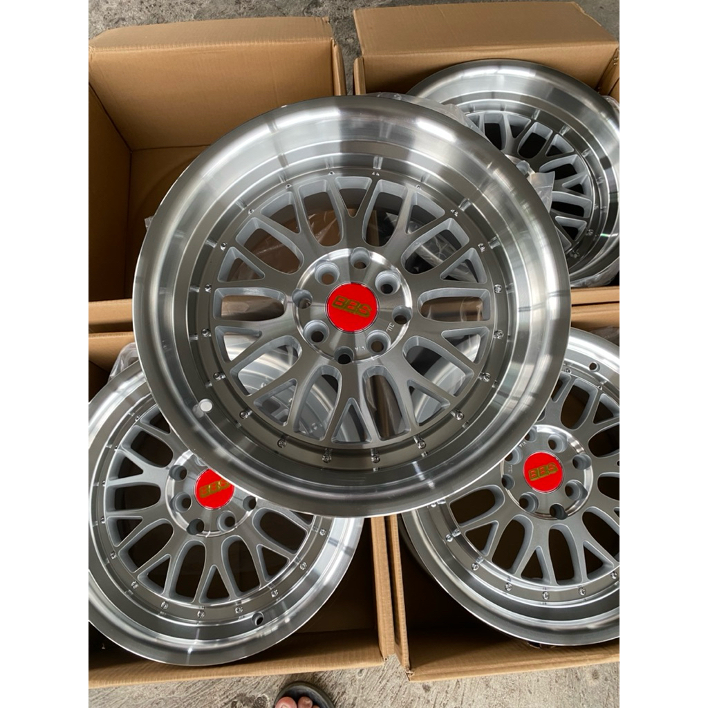 velg Bbs Lm R 16 lebar 7/8,5 warna polis