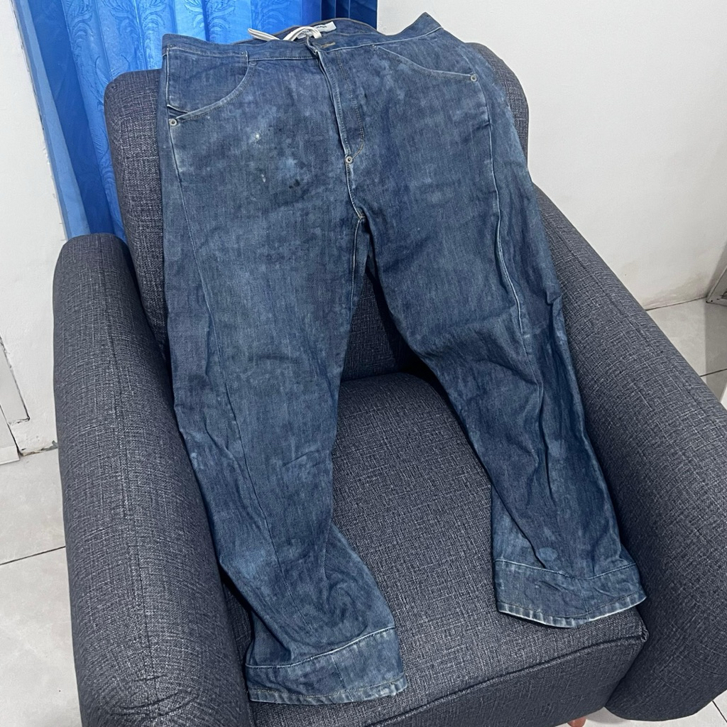 levis enginereed jeans size 26 + size 32