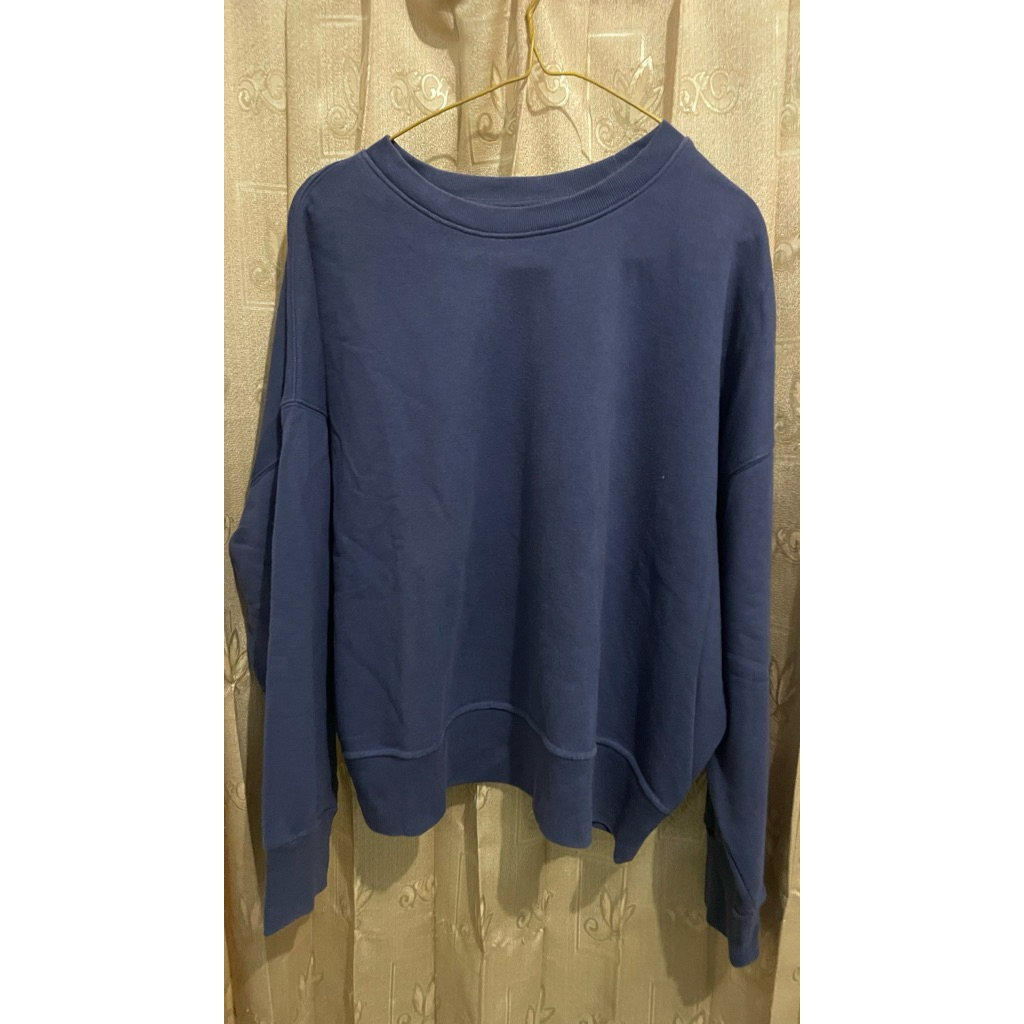 Sweater Wanita Uniqlo