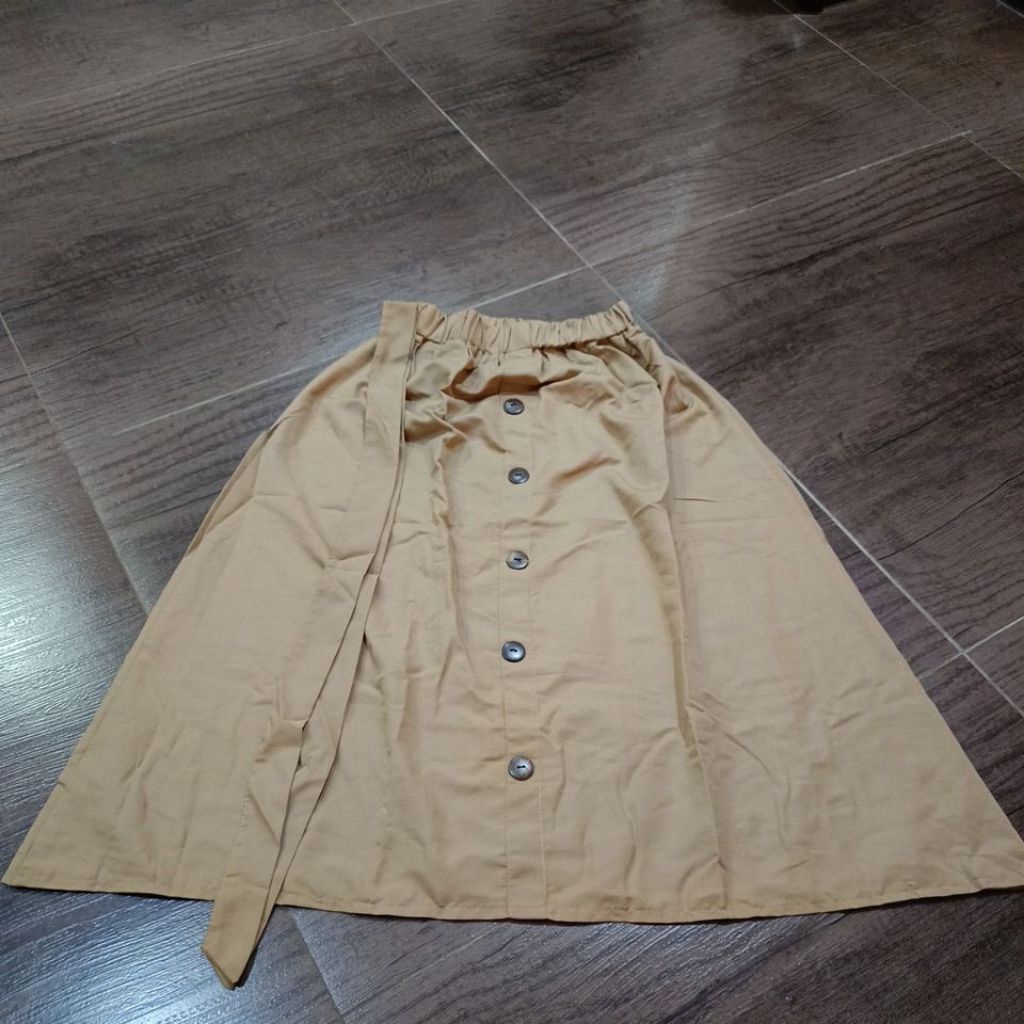 Rok Midi Preloved