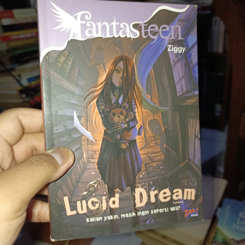 Lucid Dream - Fantasteen by Ziggy Zezsyazeoviennazabrizkie