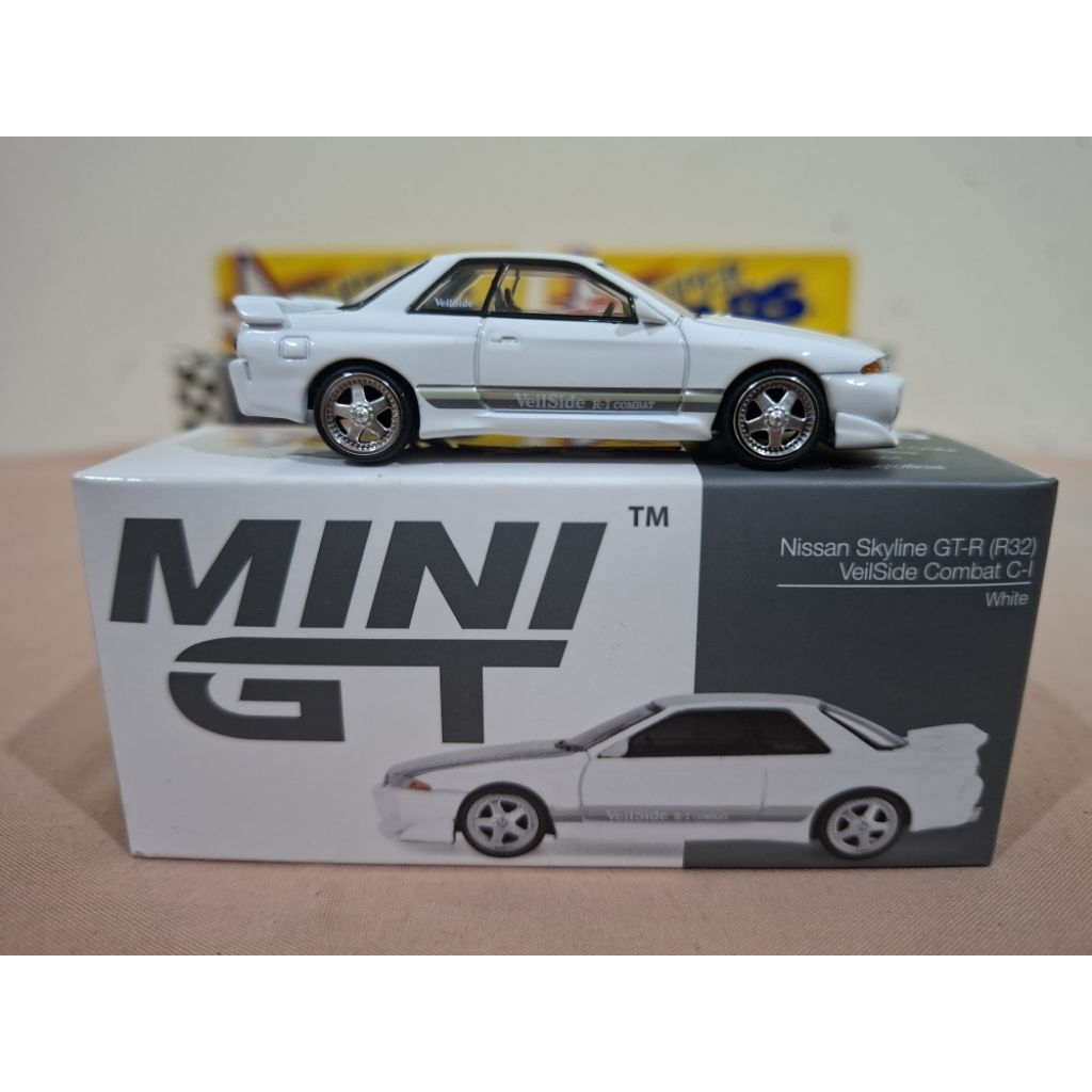 MINI GT NISSAN SKYLINE GT-R R32