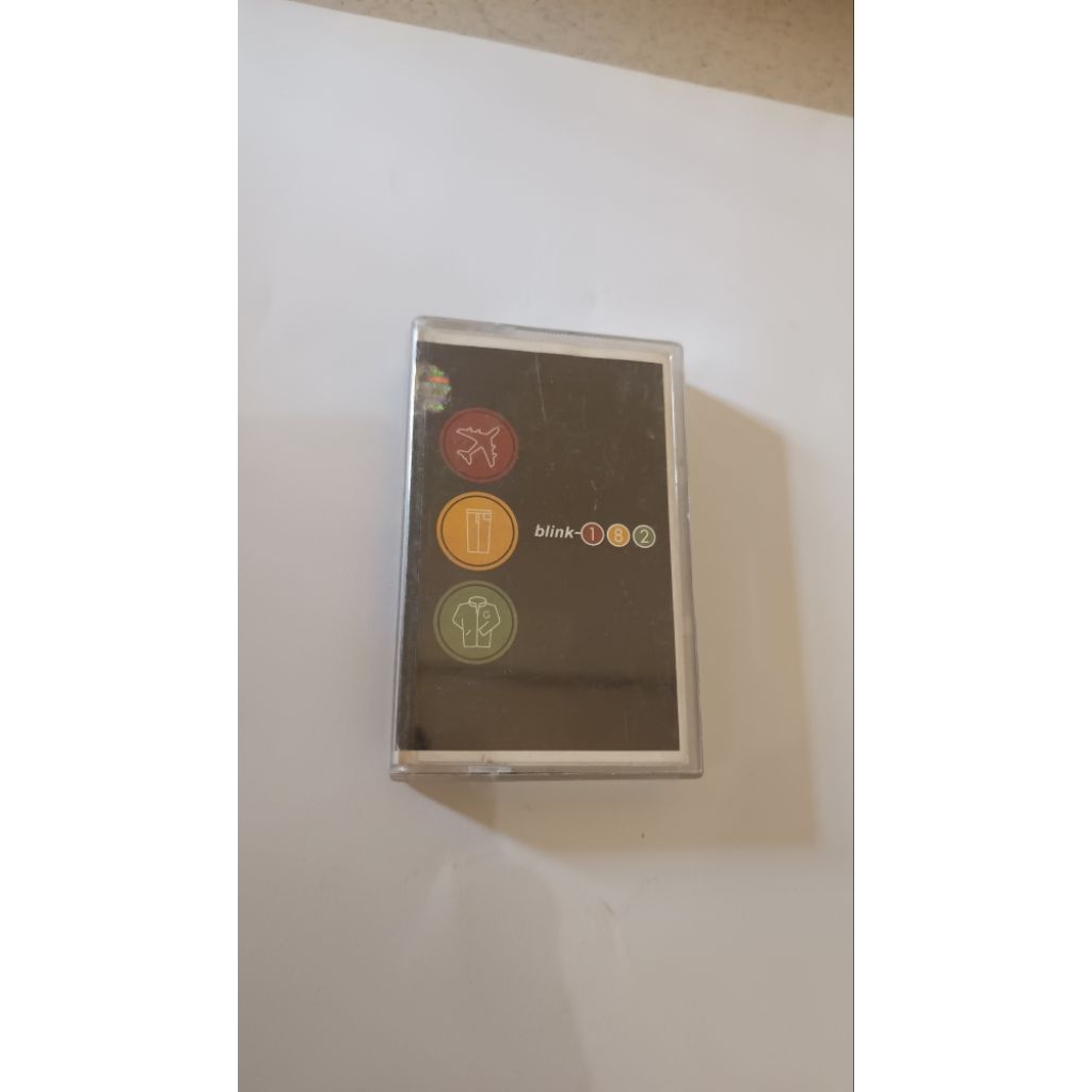 kaset pita blink 182 take off your pants and jacket