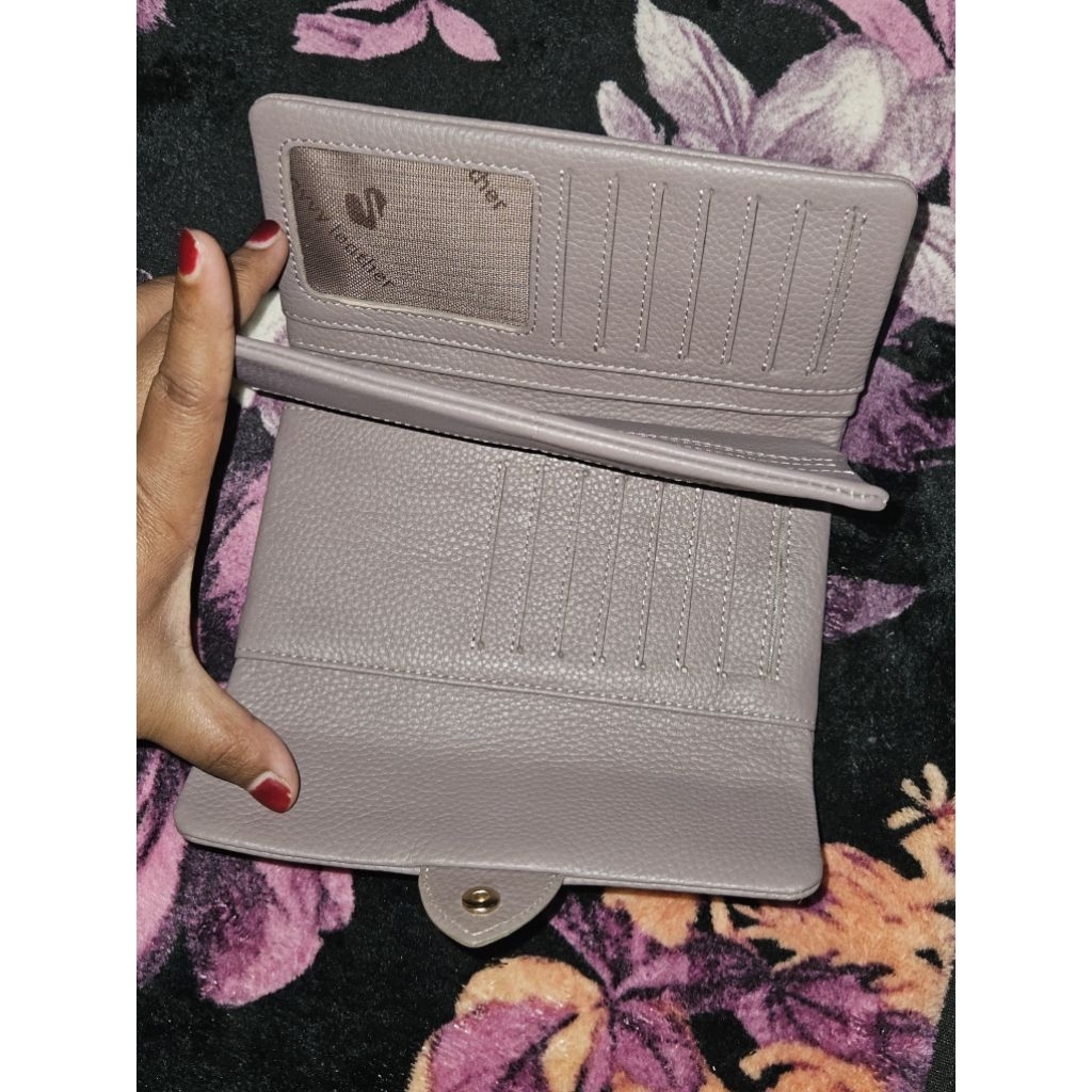 Dompet Kulit Hitam Ready preloved dompet savvy leather original