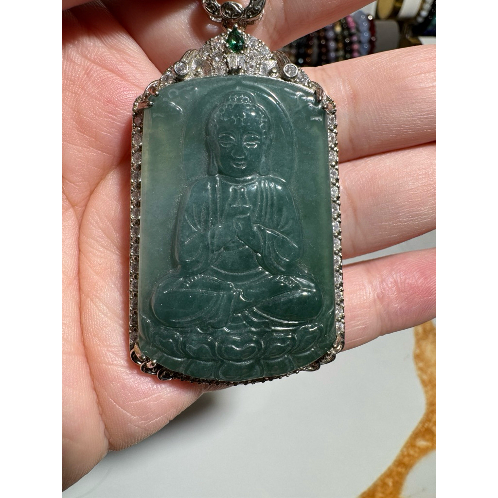 Liontin Giok Blue Water Buddha