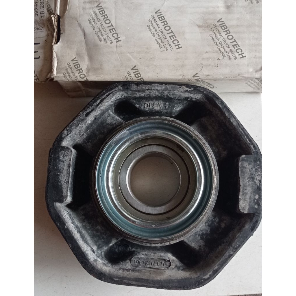 Center bearing mercy 917,1521.
