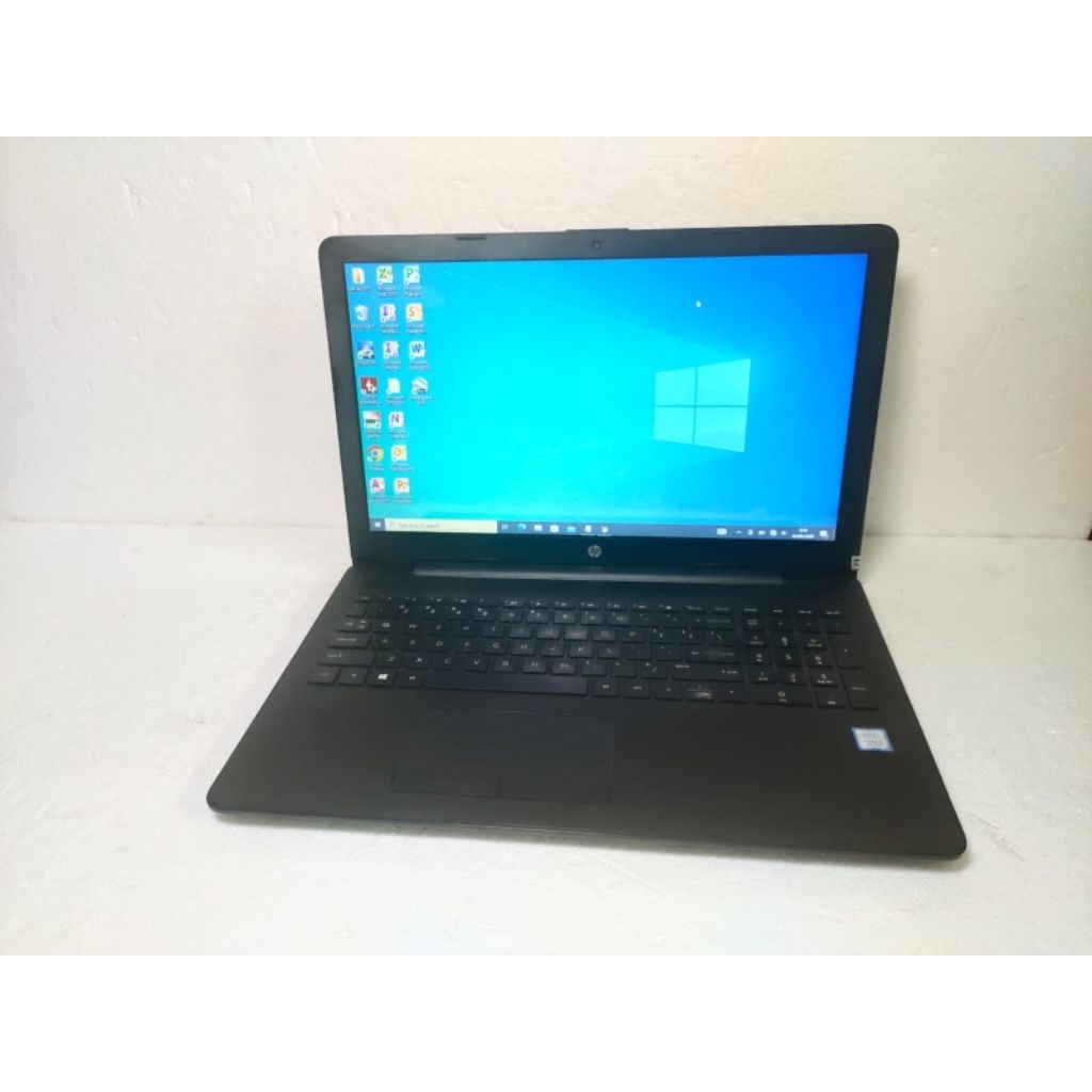 B452 Laptop HP 15-bs015dx core i5 gen7 Ram 8GB hdd 1000GB layar sentuh Siap pakai