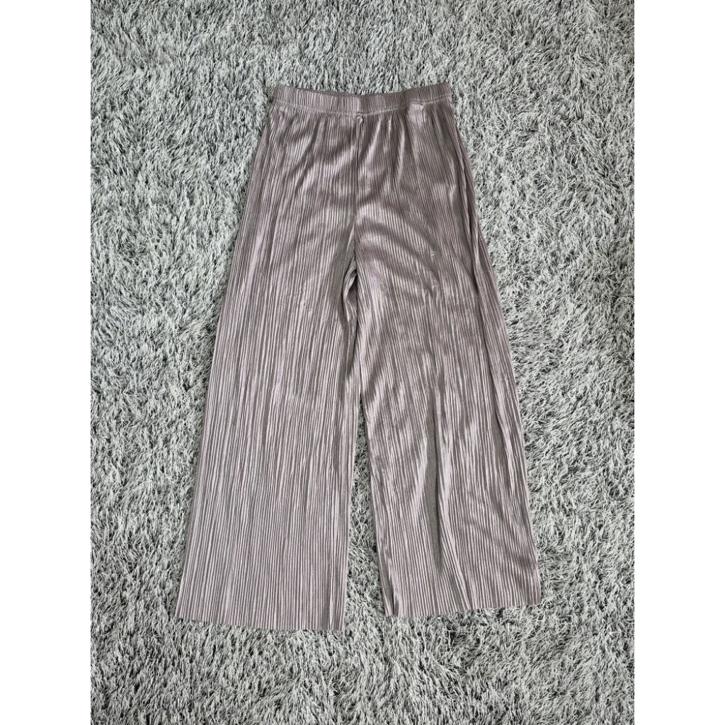 Celana kulot plisket (GRL)