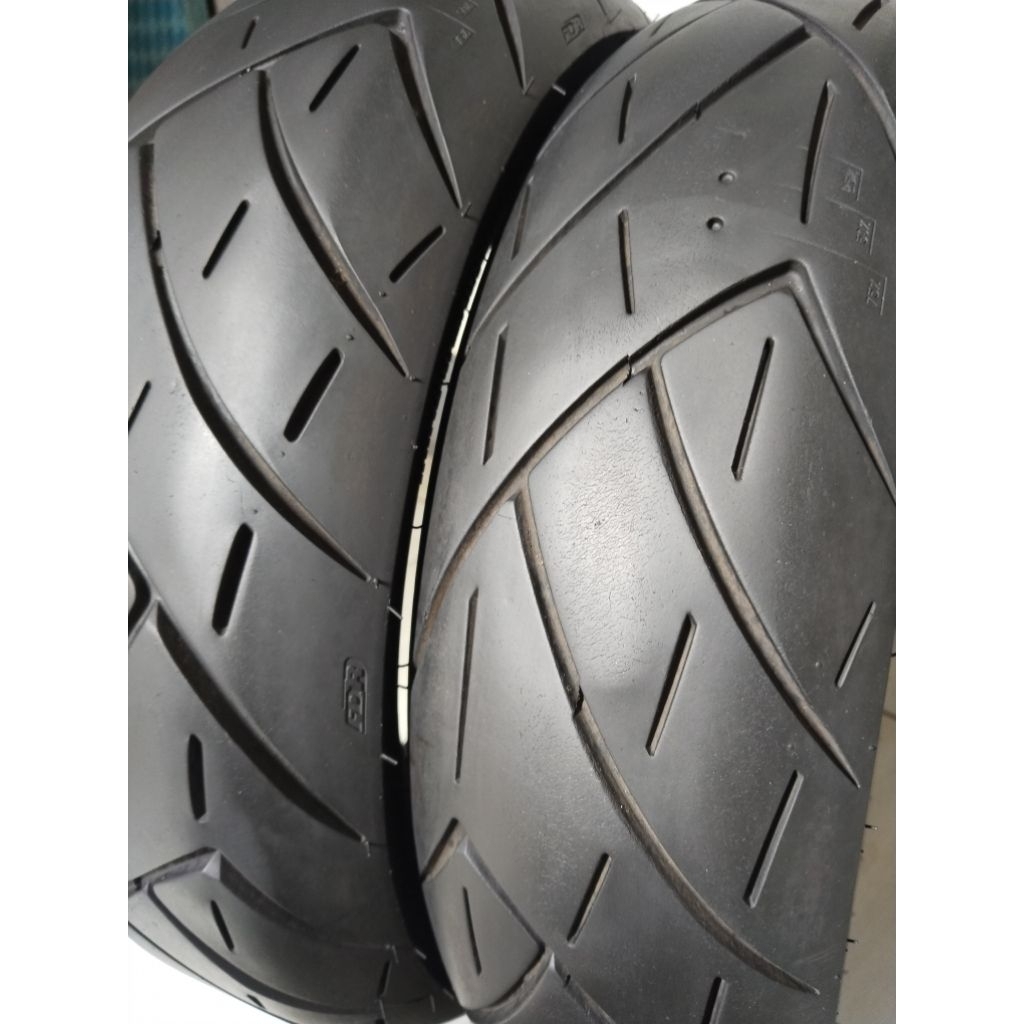 sepasang ban nmax up size bekas pakai merk fdr