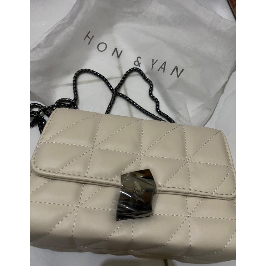 Tas Hon & Yan - Tas Selempang Wanita Import