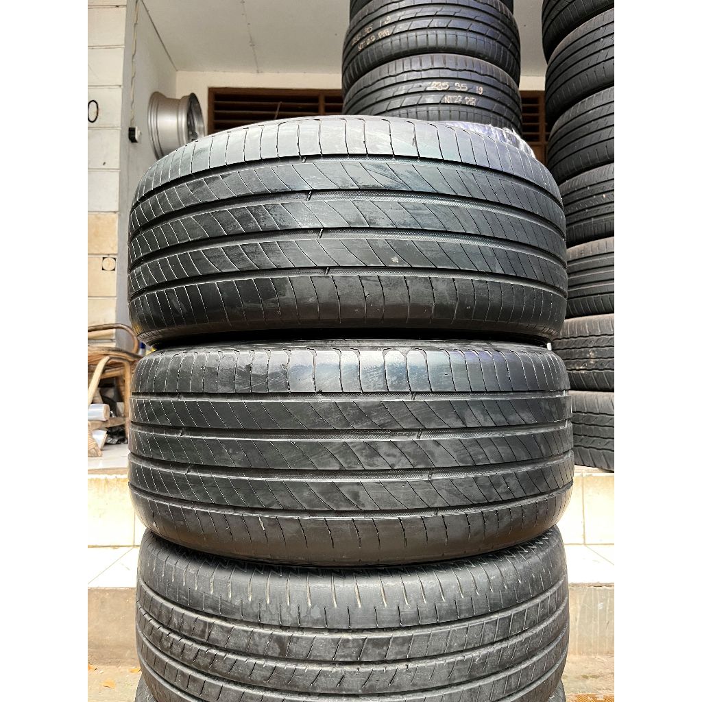 Ban Michelin Primacy 4  235 50 r18  2Pcs