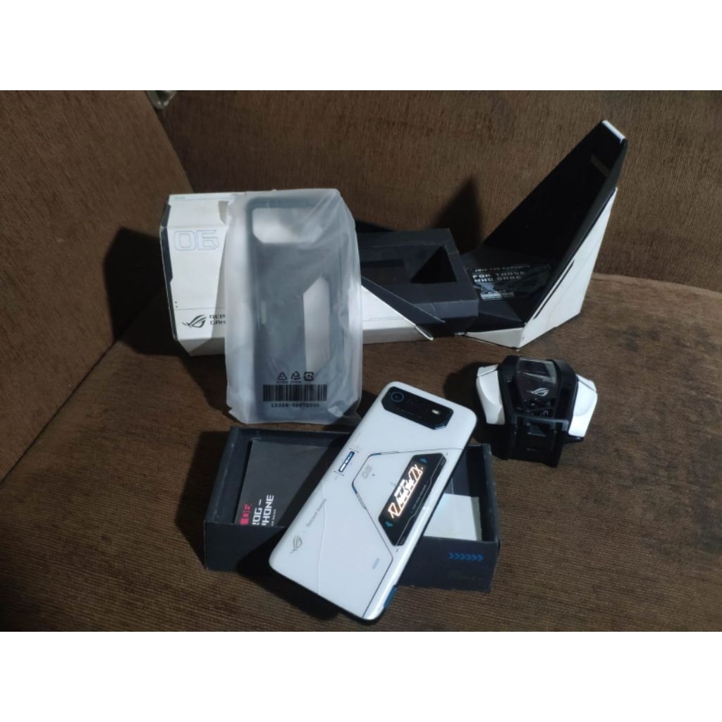 Rog Phone 6 Pro 18/512