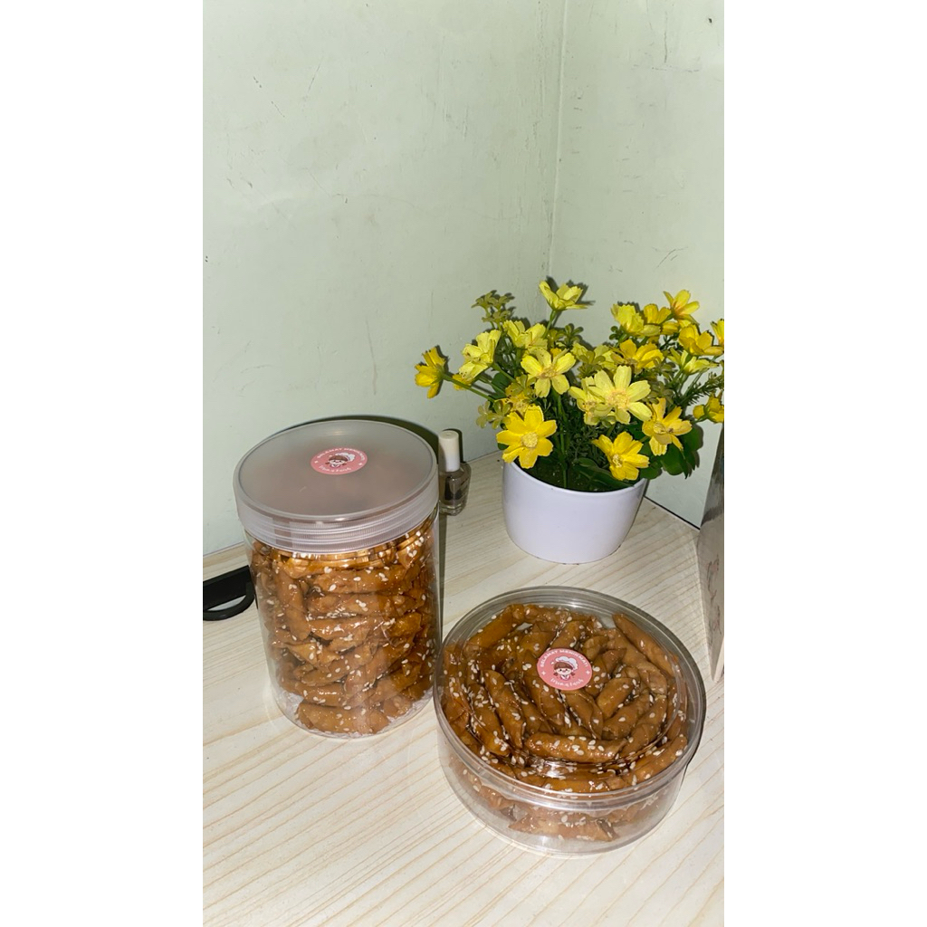 Kue Kacang sembunyi Kacang nyumput Kacang kejepit Kue Lebaran toples ukuran 800 ml Kue Murah Kue Kac