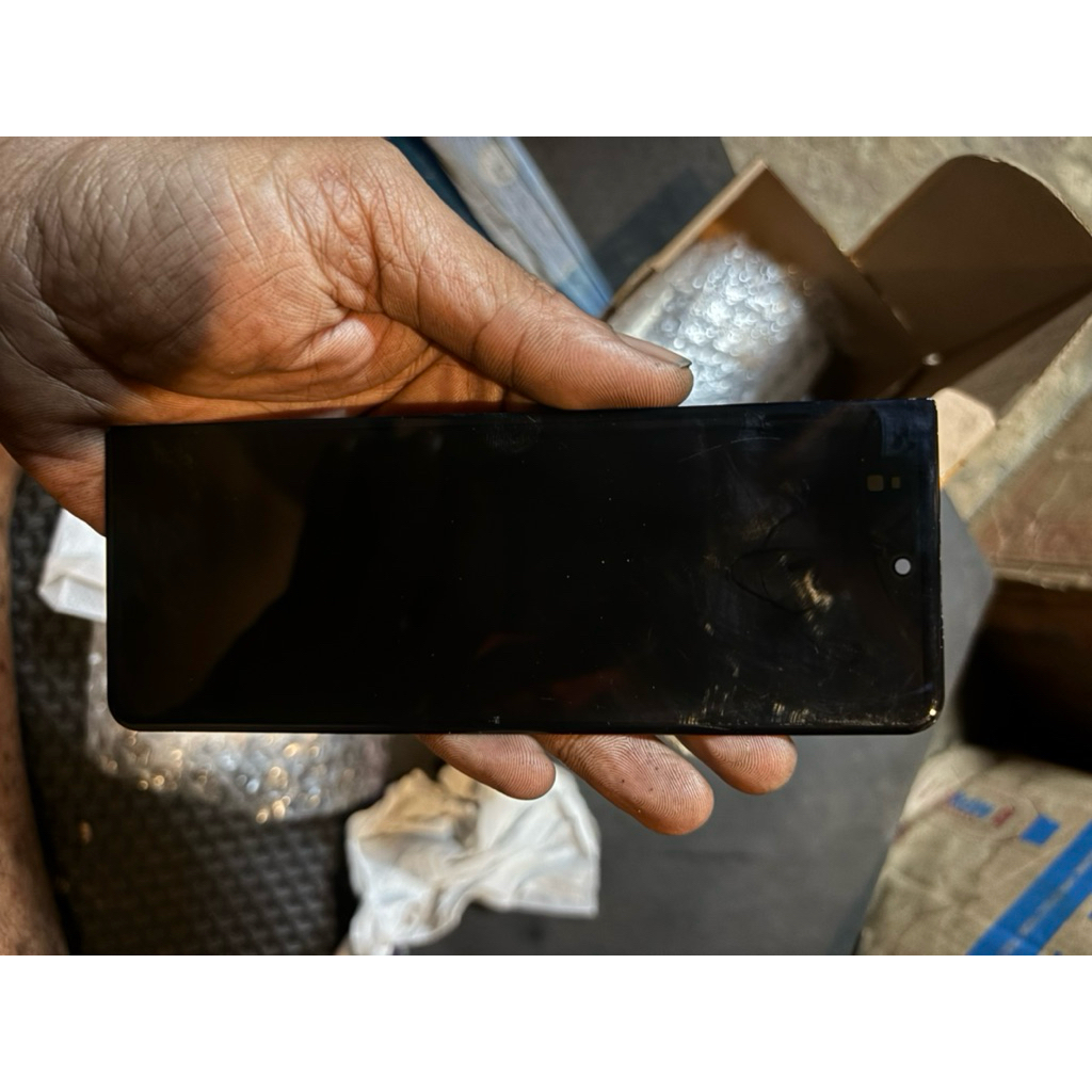 LCD Samsung z fold3 minus garis
