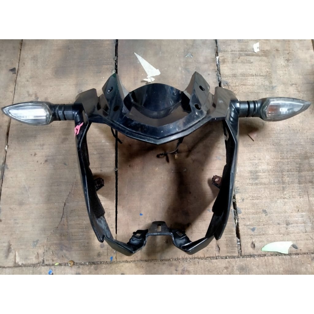 Cover batok lampu depan set sein yamaha vixion new original