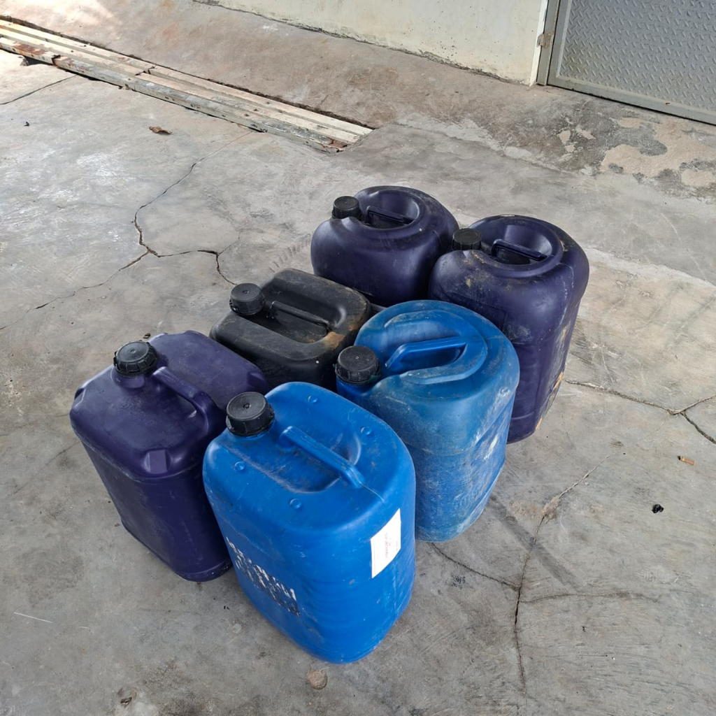 Jerigen Plastik 25 liter (Bekas) / Jerigen Solar Bensin Bahan Tebal