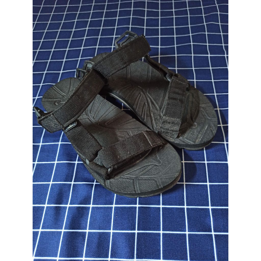 Sandal Eiger Bekas Ukuran 39