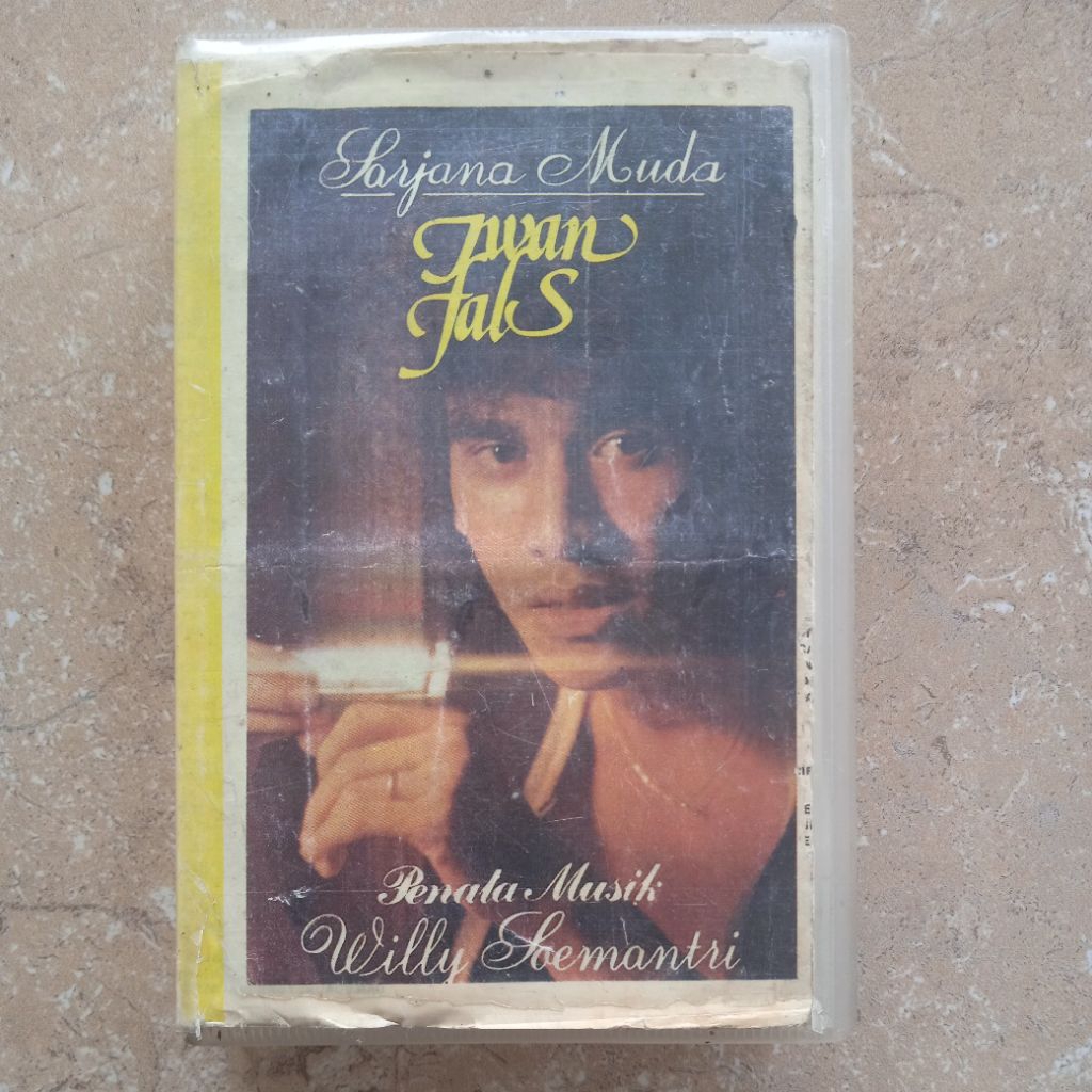 Kaset Pita Iwan Fals "Sarjana Muda"