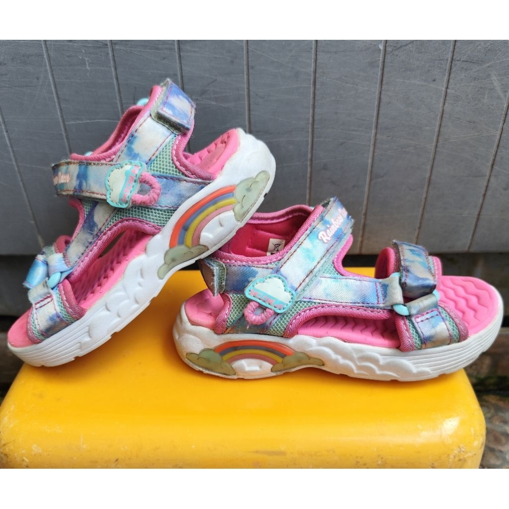 Sepatu Anak Perempuan Branded