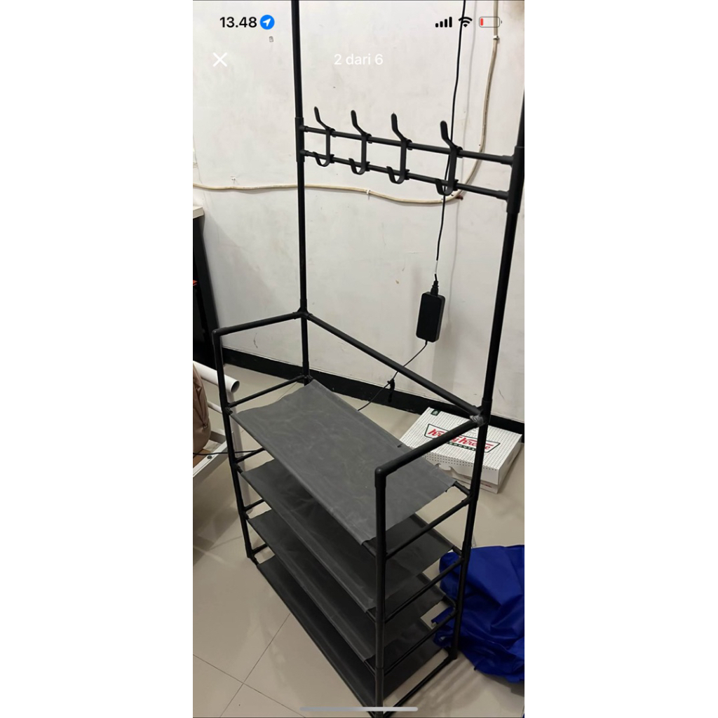 Preloved barang kos kosan Rak Sepatu rakit luas sekalian gantung topi dan jas hujan kokoh