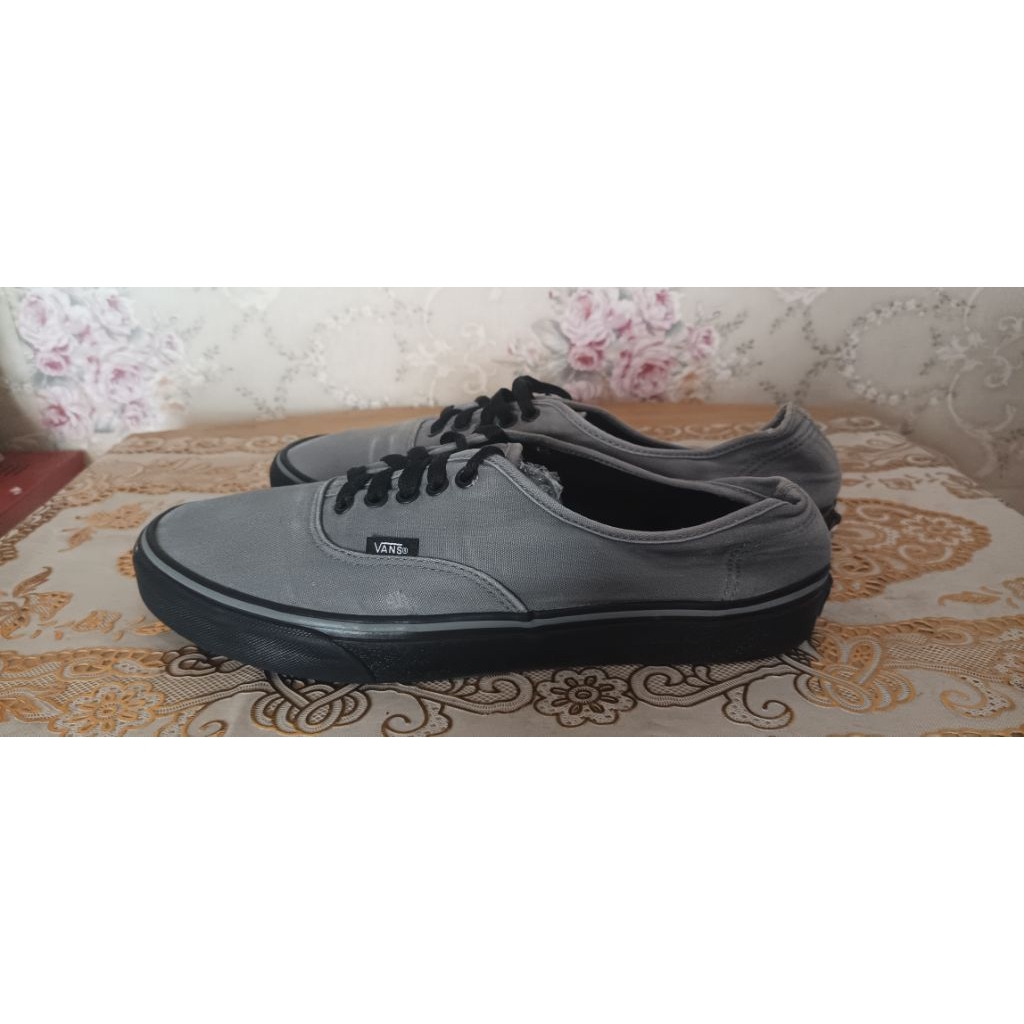 sepatu jumbo size 46