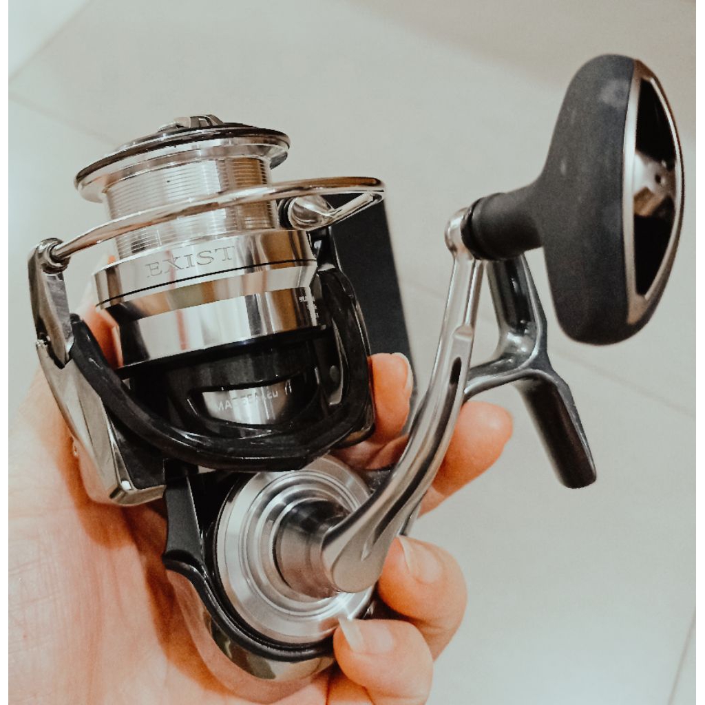 Reel Daiwa Exist LT 3000-CXH 2018