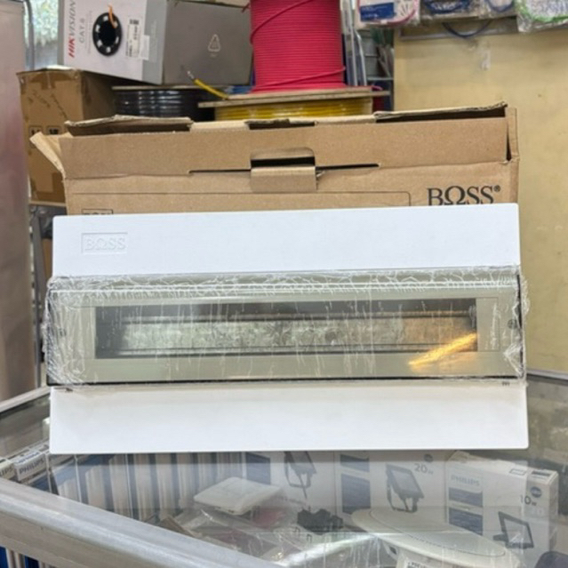 Box MCB 20 Group Boss BMEF20TR Box mcb inbow 20 Way