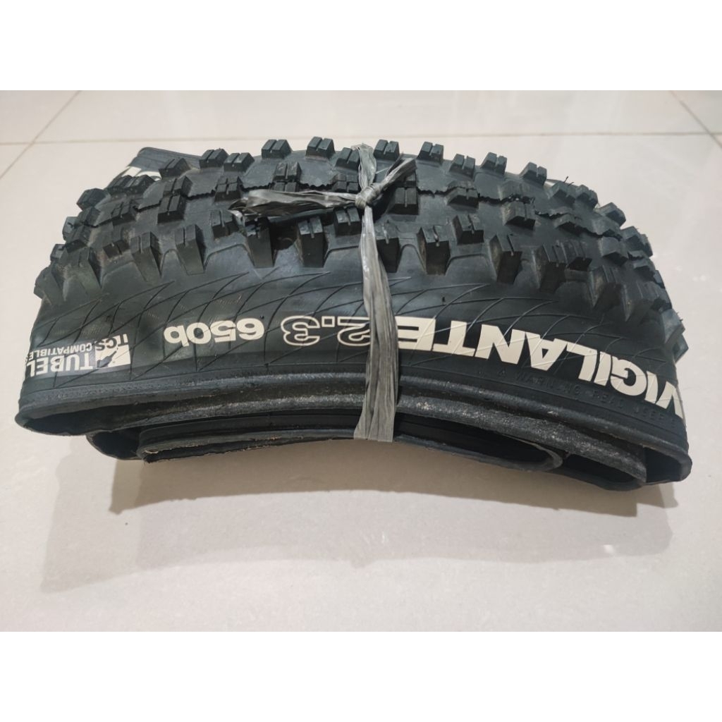 Ban luar sepeda MTB WTB Vigilante 27.5x2.30 ,Kondisi mulus tebel no retak"