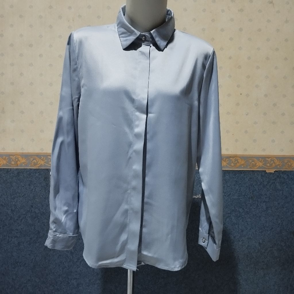 A34326 Sale Atasan Kemeja Wanita Biru Muda (Blue Grey) Satin Tebal.