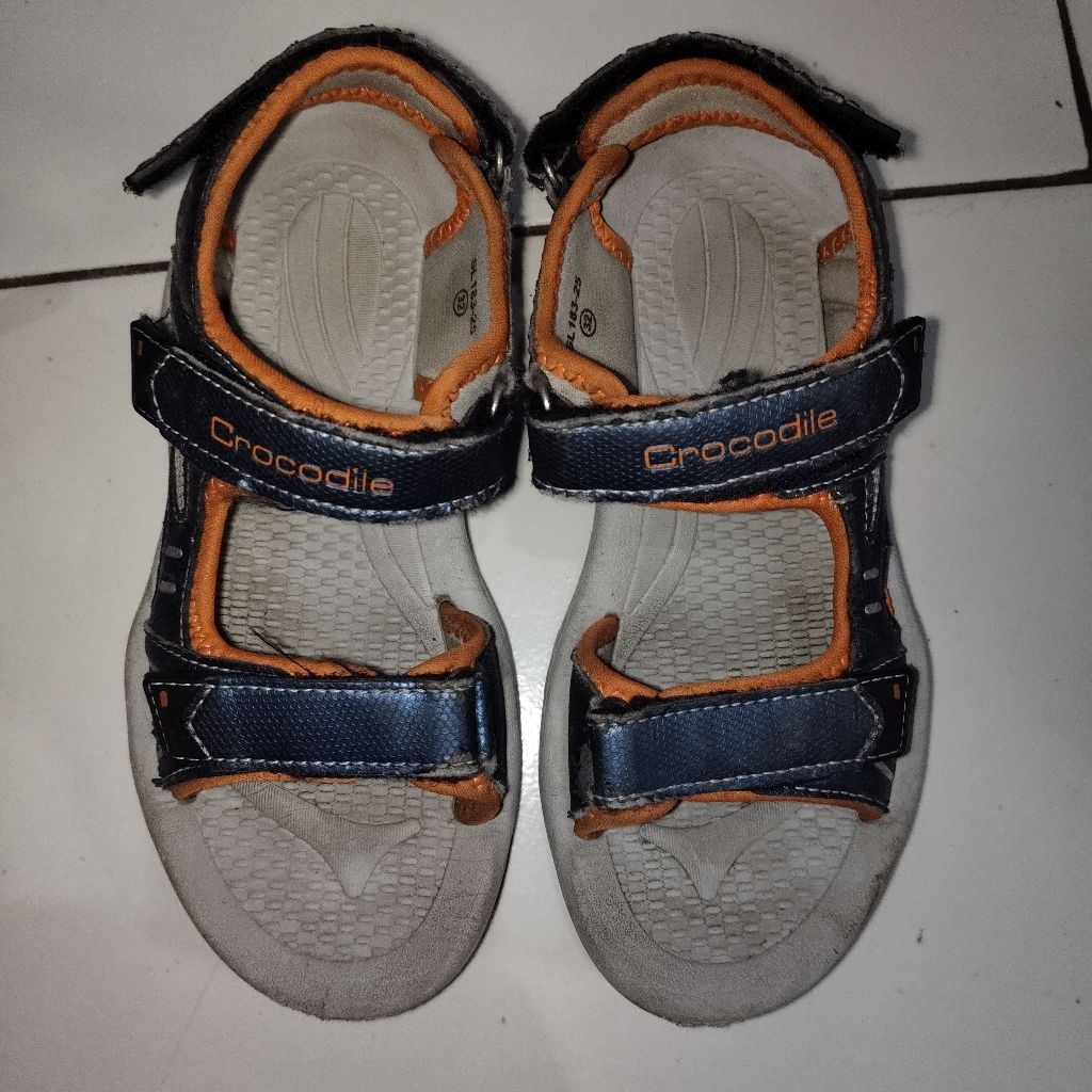 Preloved Sepatu Sandal Crocodile Anak Laki-laki
