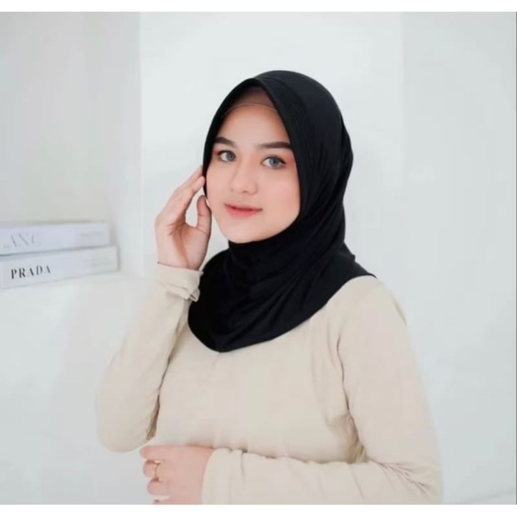 PL Bergo Sport Hitam