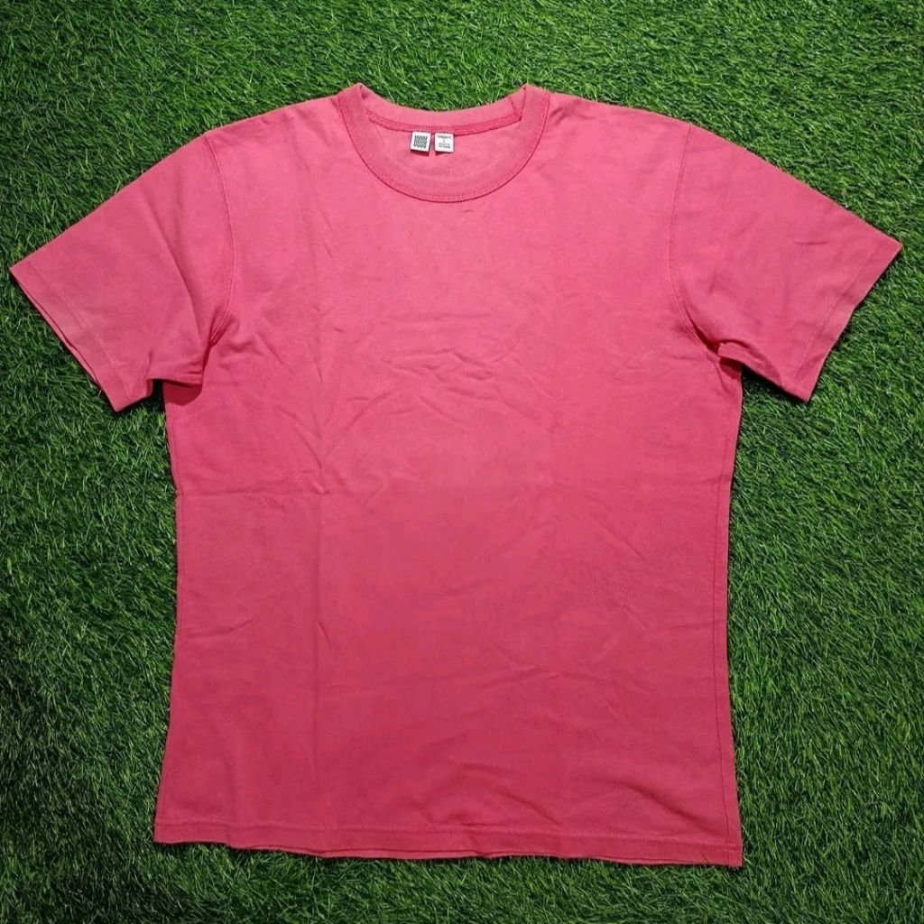 Kaos Polos Uniqlo Casual T-Shirt