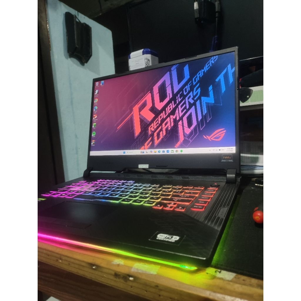 ROG STRIX G512LU CORE I7 16/512GB