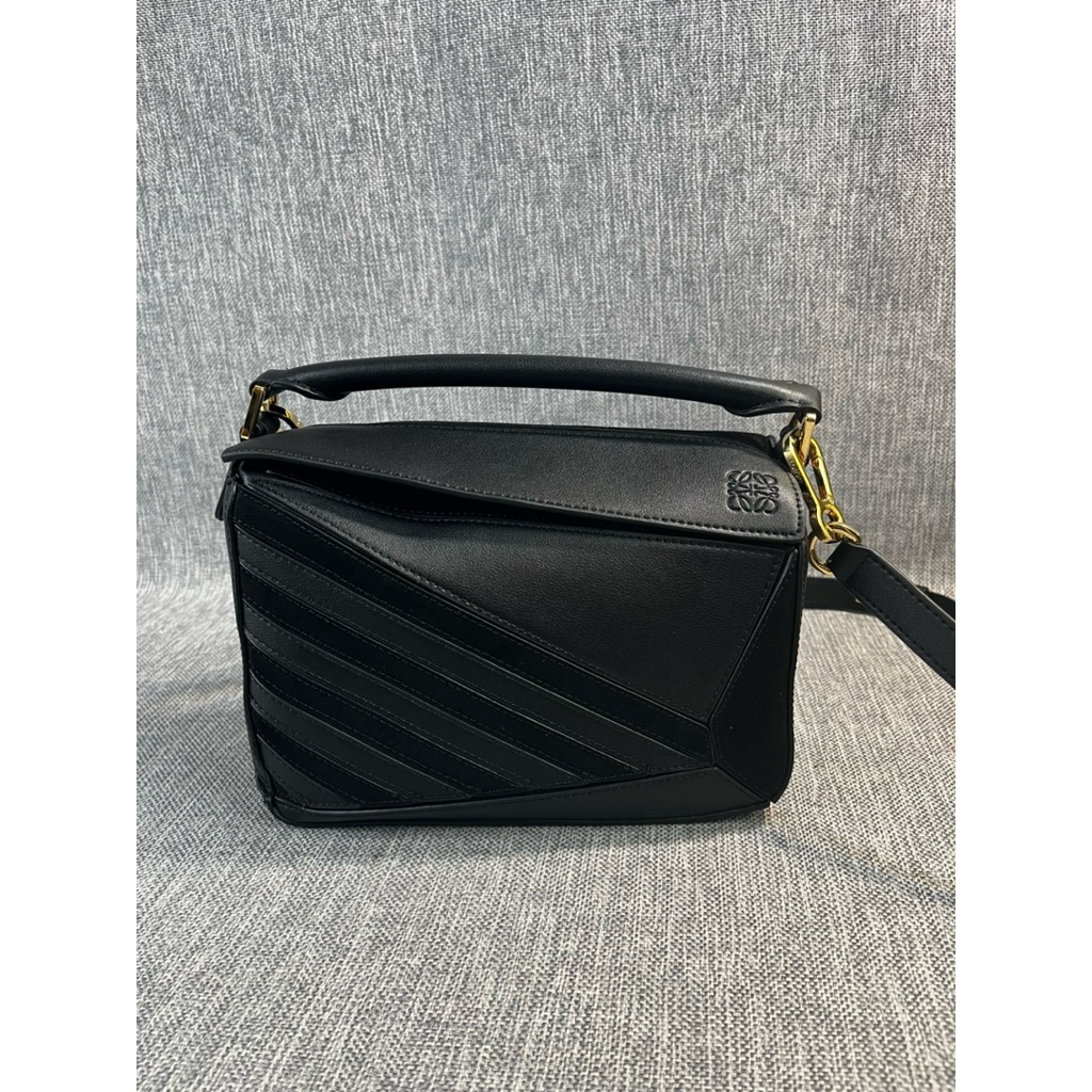 Loewe puzzle 24 Suede