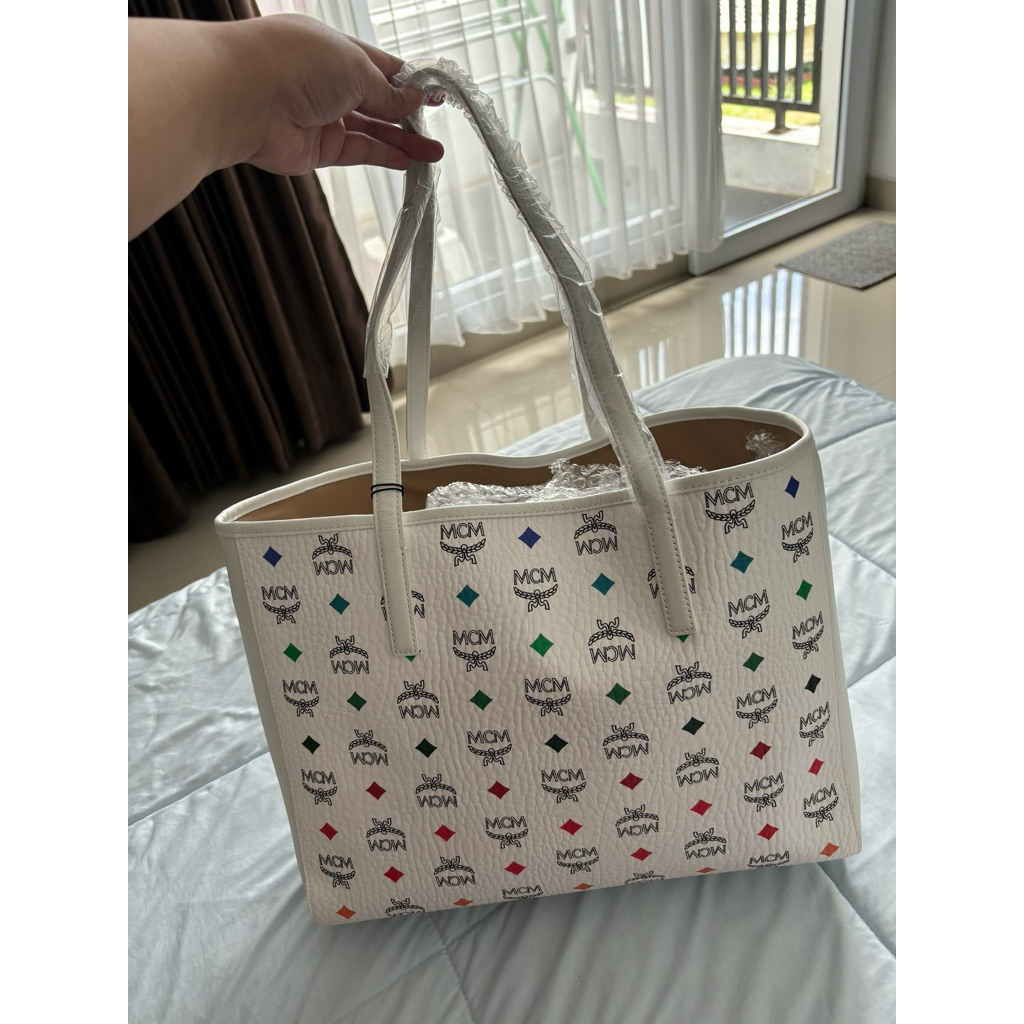 MCM NWT Authentic Tote Medium Shopper Bag