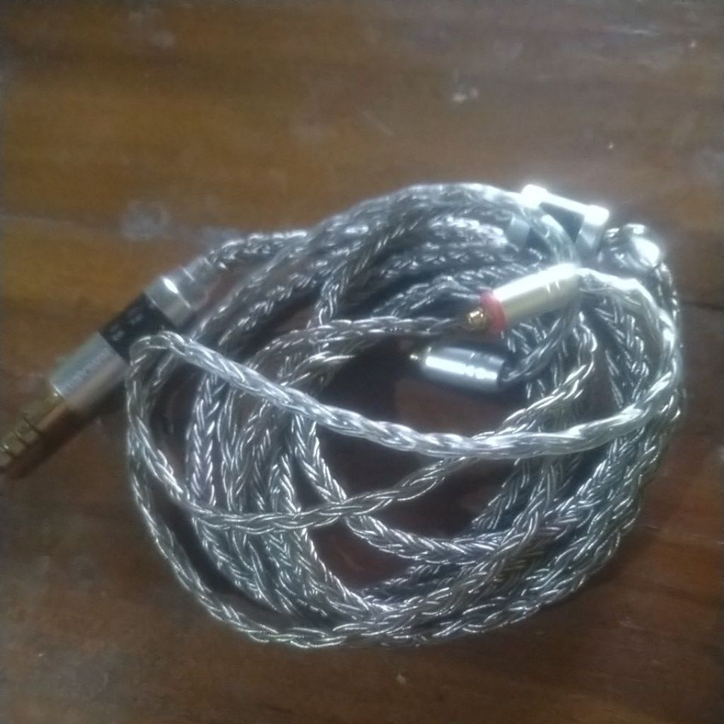 Preloved Tripowin Zonie 4.4mm mmcx