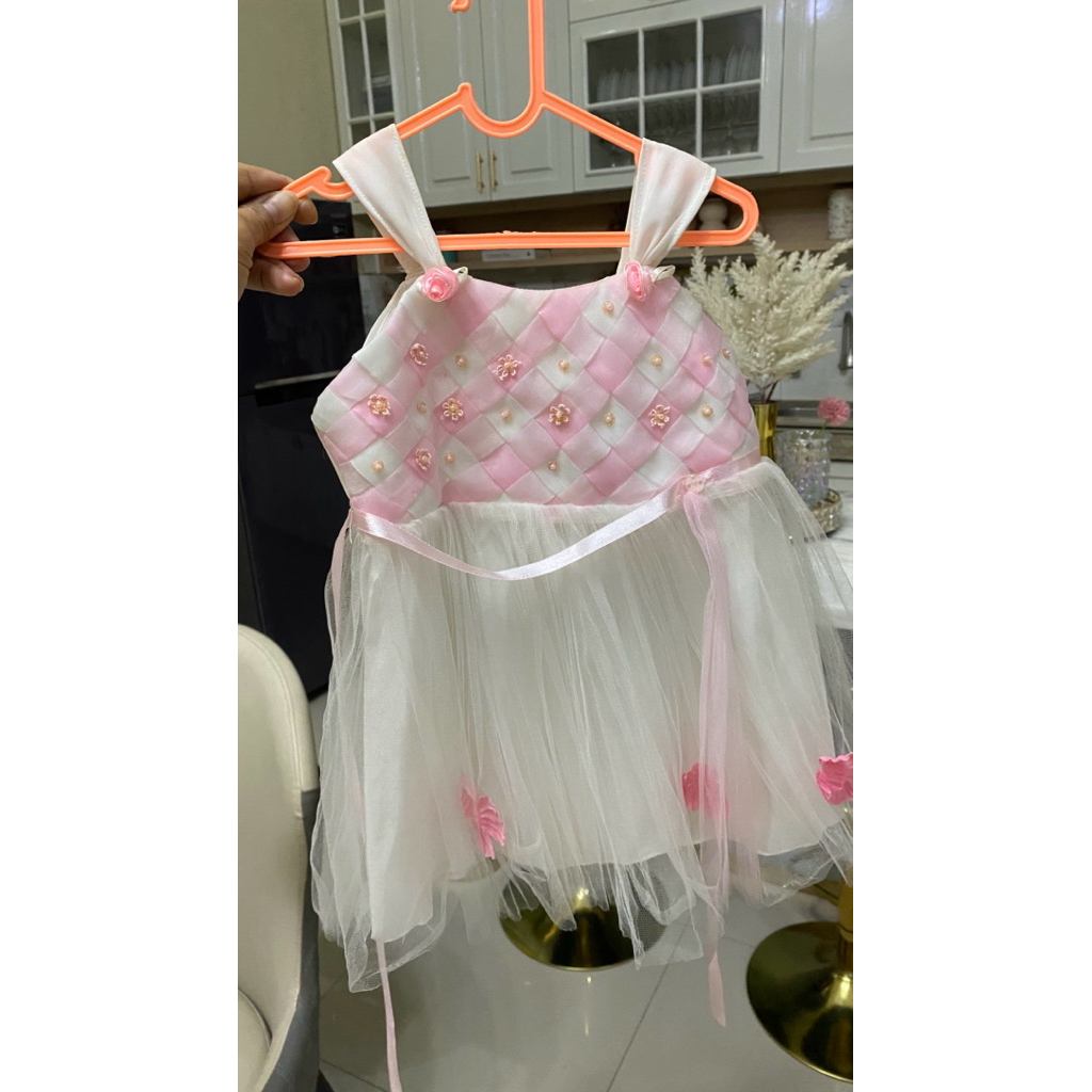 gaun anak bayi perempuan “PRELOVED”