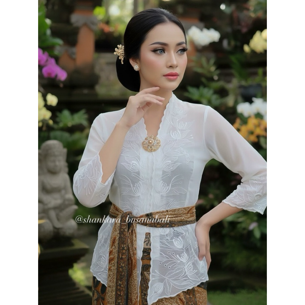Kain Bordir Manual // Motif Tulip