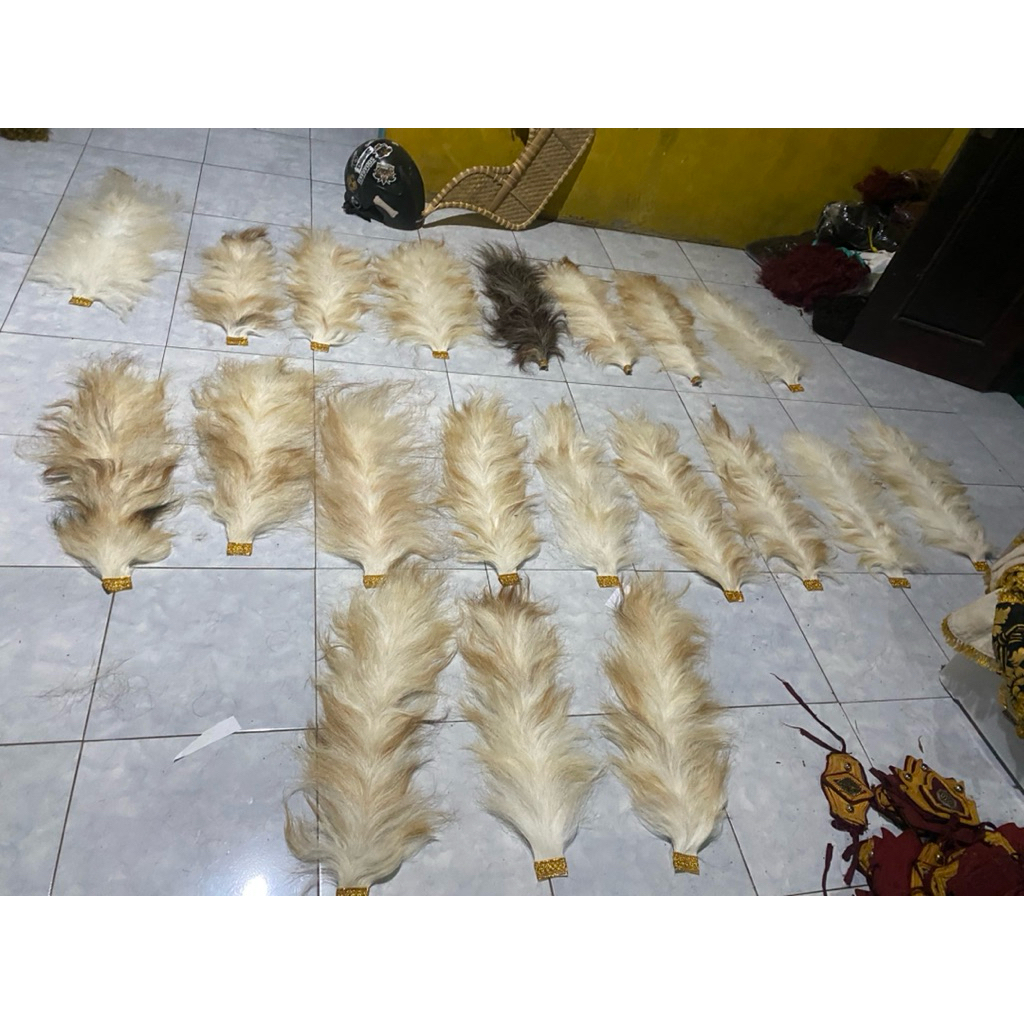Rambut domba jahitan - Kuda lumping